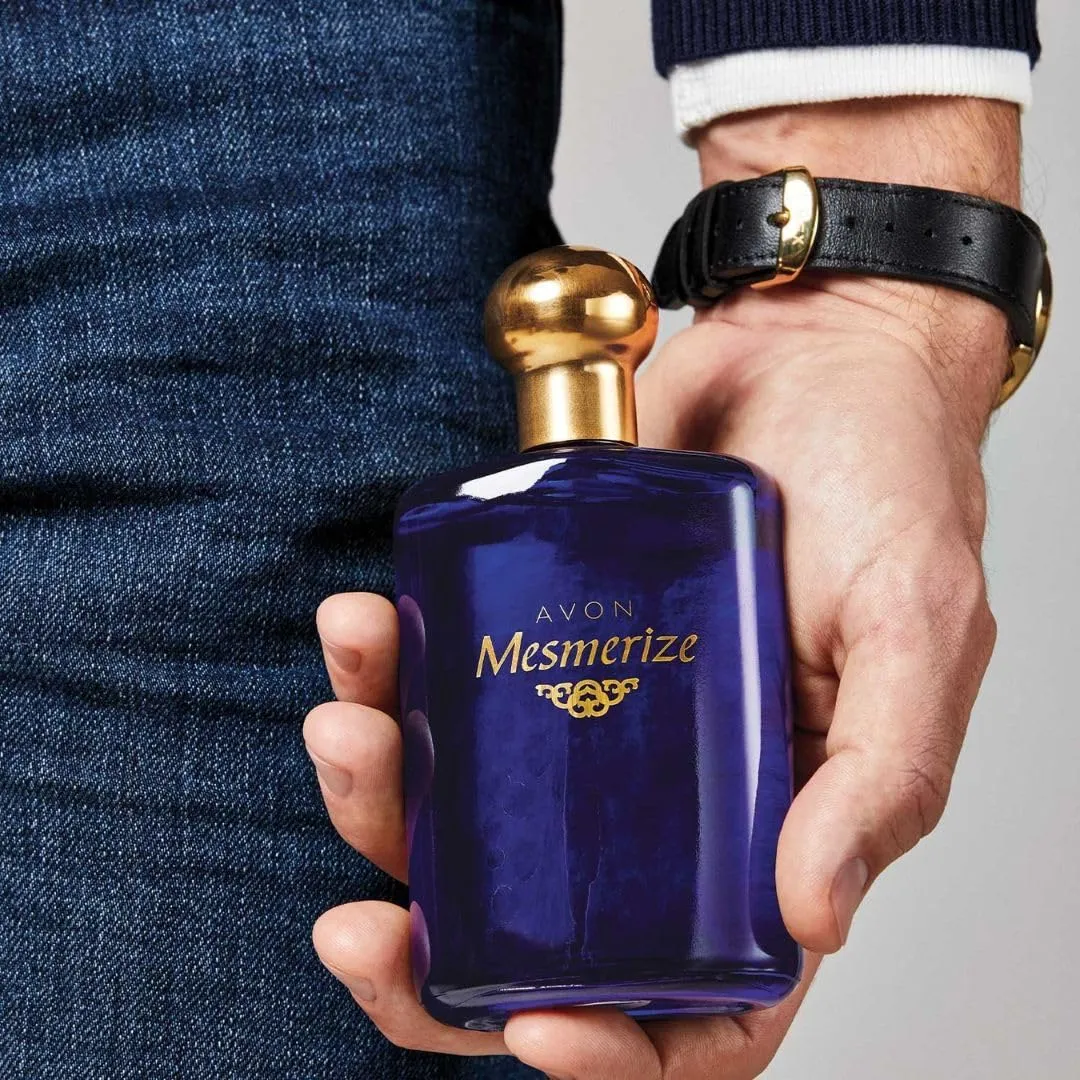 AVON Mesmerize Cologne for Men, 3.4 fl oz, Long Lasting Woody and Spicy Scent for Everyday Wear, Signature Fragrance for Him, Classic Men??s Cologne